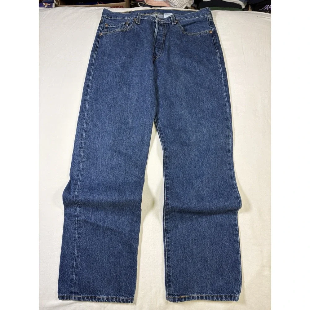 Vintage Levis 501 Blue Jeans Size 33 x 30 May 2004 Made In Colombia Red